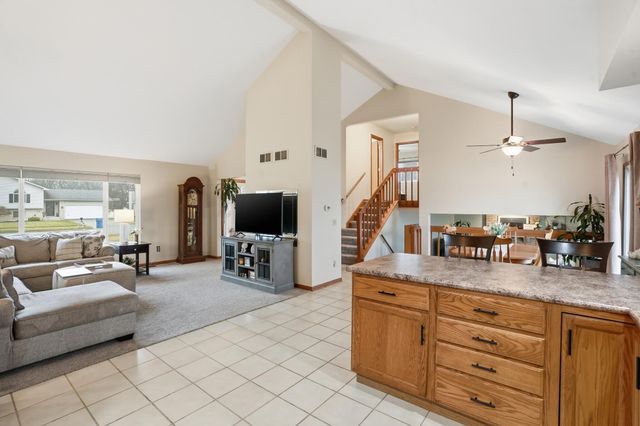 7215 Starling Drive, Schererville, IN 46375