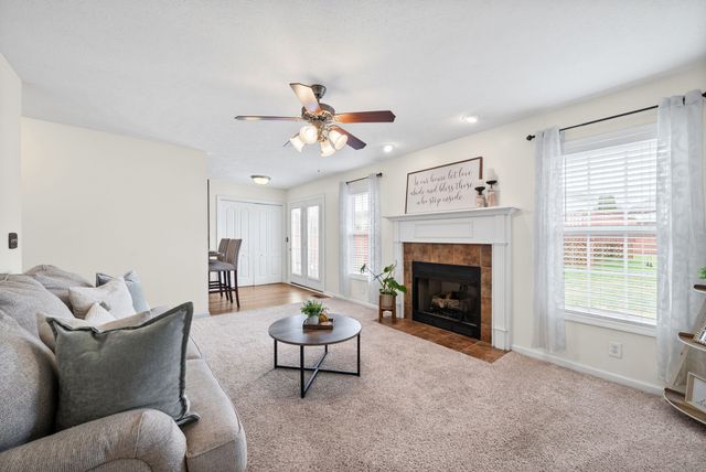 2820 Sharpie Drive, Clarksville, TN 37040