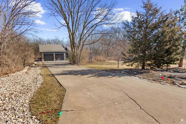 2806 Tatarrax Drive, Manhattan, KS 66502