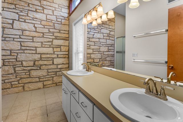 2806 Tatarrax Drive, Manhattan, KS 66502