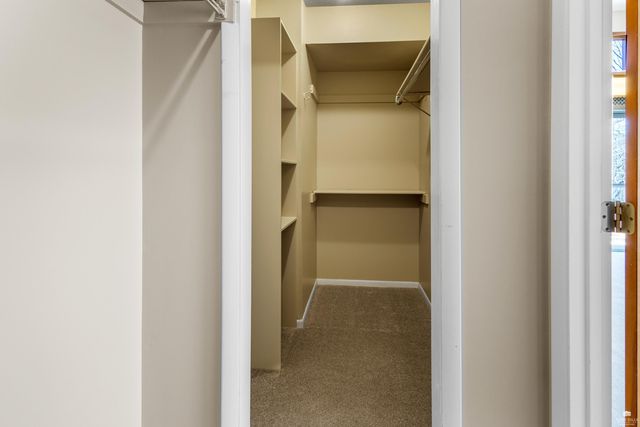 2806 Tatarrax Drive, Manhattan, KS 66502