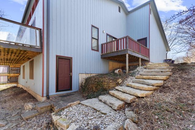 2806 Tatarrax Drive, Manhattan, KS 66502