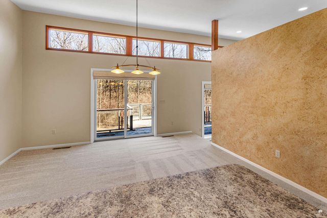 2806 Tatarrax Drive, Manhattan, KS 66502