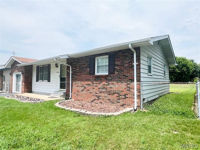 2005 Louise Avenue, Cahokia, IL 62206