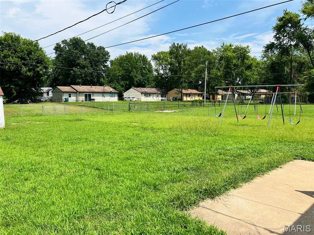 2005 Louise Avenue, Cahokia, IL 62206