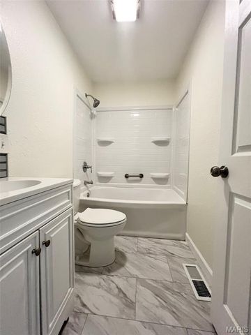 2005 Louise Avenue, Cahokia, IL 62206