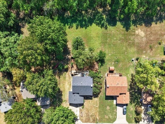 319 W Tomahawk St, Kechi, KS 67067