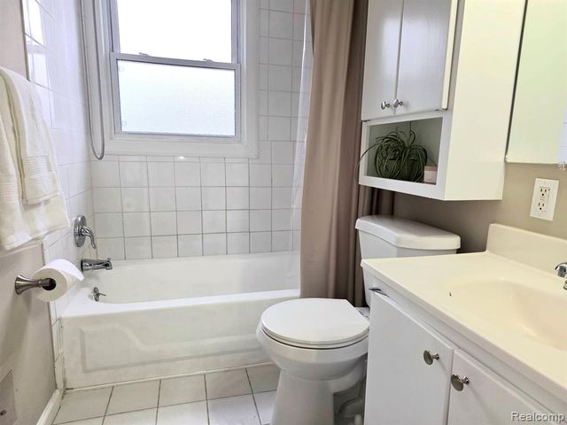 19969 Indian, Redford, MI 48240