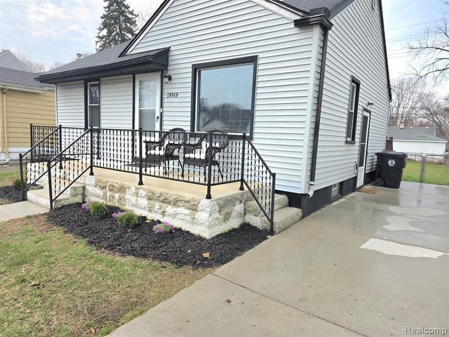 19969 Indian, Redford, MI 48240