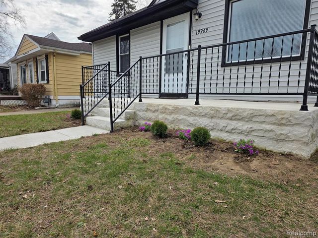 19969 Indian, Redford, MI 48240