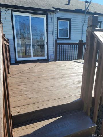 19969 Indian, Redford, MI 48240