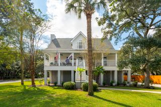 1602 Charlotte G Circle, Mount Pleasant, SC 29464