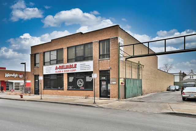 4128 W Belmont Avenue, Chicago, IL 60641