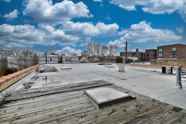 4128 W Belmont Avenue, Chicago, IL 60641