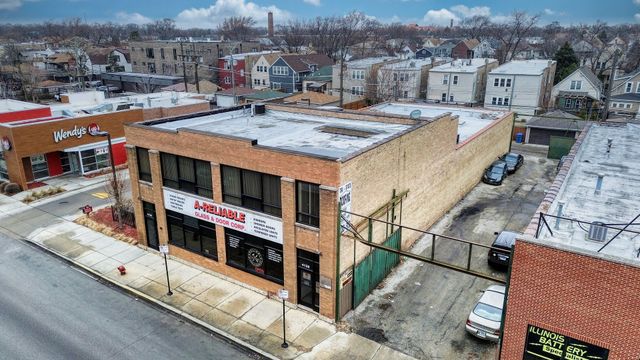 4128 W Belmont Avenue, Chicago, IL 60641