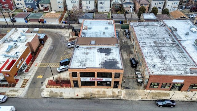 4128 W Belmont Avenue, Chicago, IL 60641