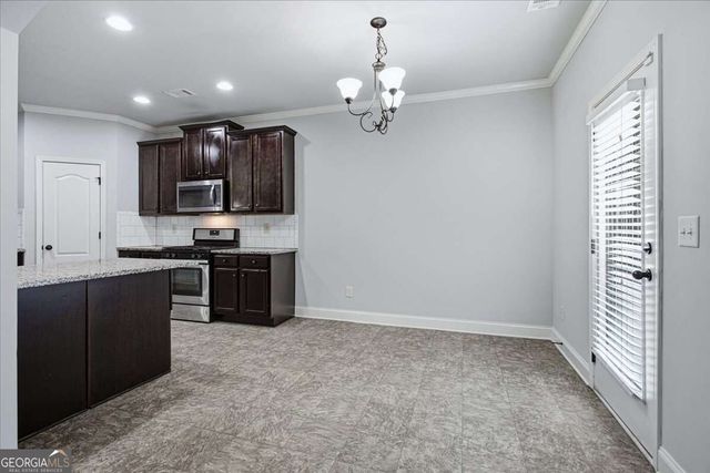 180 Pebblefield Trace, Lawrenceville, GA 30045