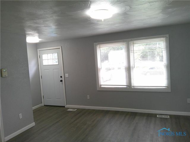 4415 Cape Lane, Toledo, OH 43615