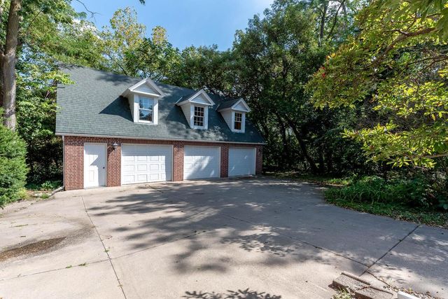 601 Baker Avenue, Mankato, MN 56001