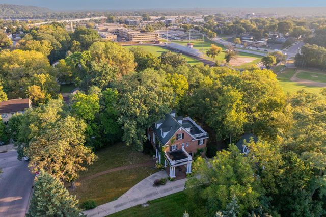 601 Baker Avenue, Mankato, MN 56001