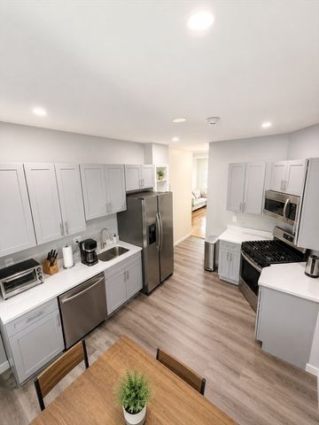 29 Lambert St 4, Boston, MA 02119