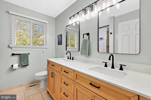 88 TALLOWOOD DR, Medford, NJ 08055