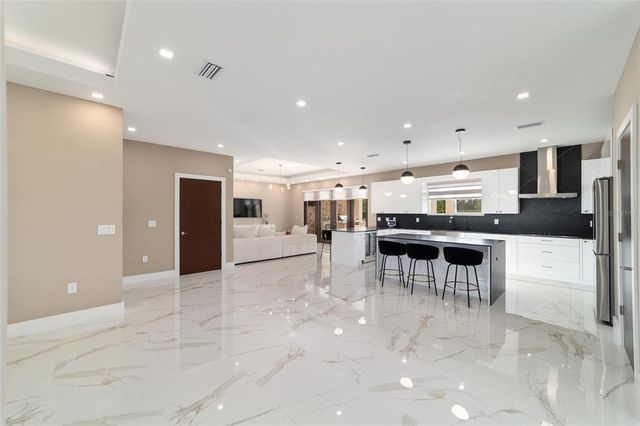9730 SW 27 AVENUE, Ocala, FL 34476