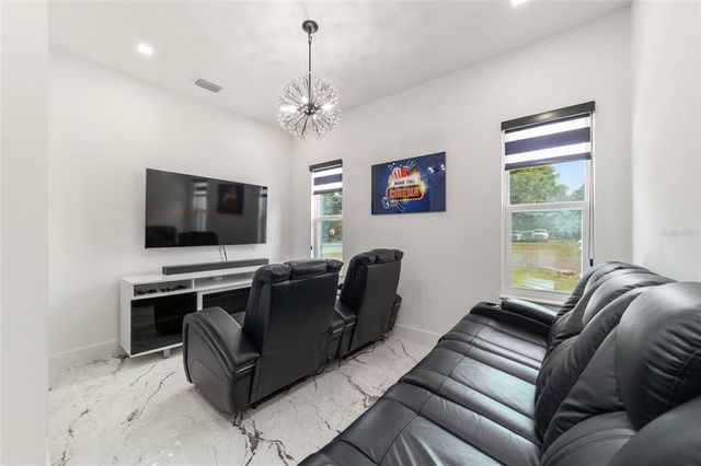 9730 SW 27 AVENUE, Ocala, FL 34476