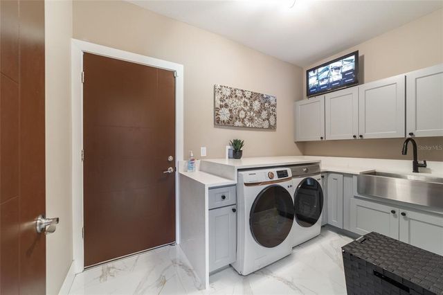 9730 SW 27 AVENUE, Ocala, FL 34476