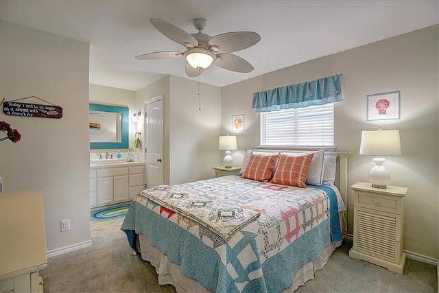 657 Sandpiper, Port Aransas, TX 78373