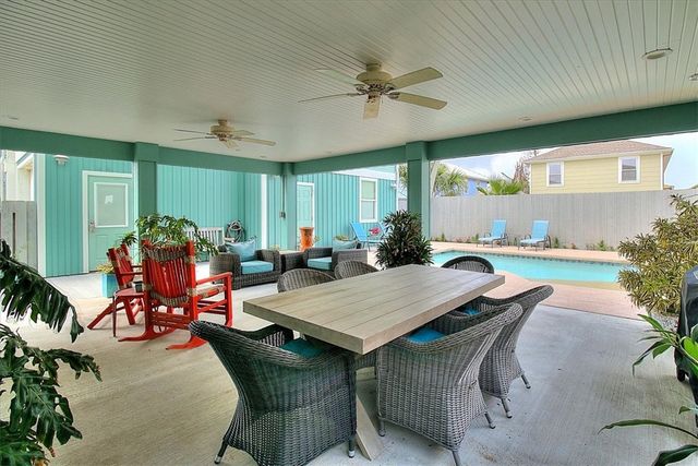 657 Sandpiper, Port Aransas, TX 78373