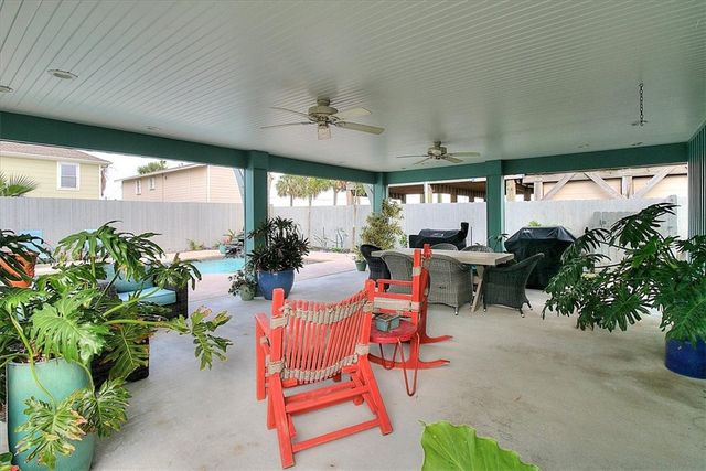 657 Sandpiper, Port Aransas, TX 78373