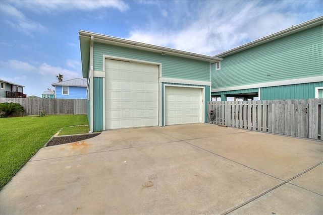 657 Sandpiper, Port Aransas, TX 78373