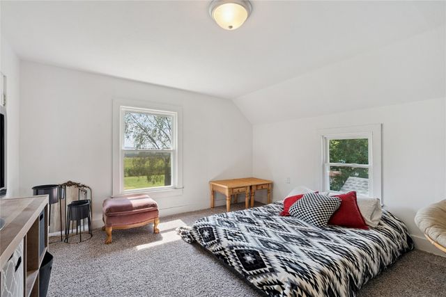 132 Green Street, Center Point, IA 52213