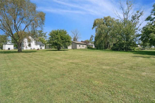 132 Green Street, Center Point, IA 52213