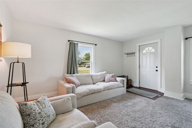 132 Green Street, Center Point, IA 52213