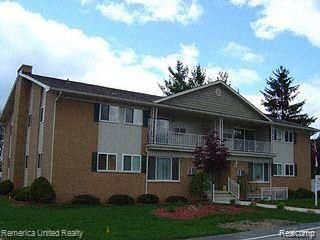 6194 Richards Drive, Brighton, MI 48116