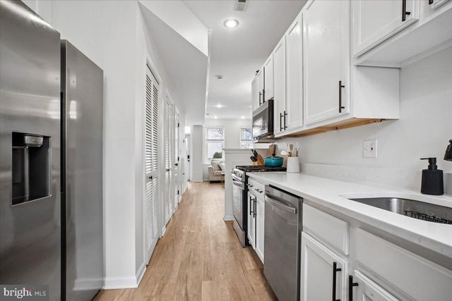 1704 A ST SE, Washington, DC 20003