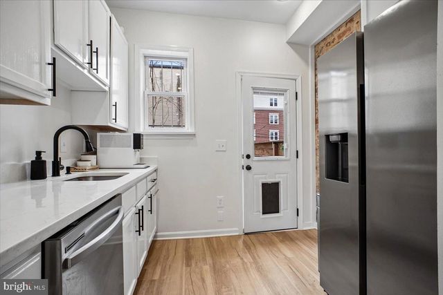 1704 A ST SE, Washington, DC 20003