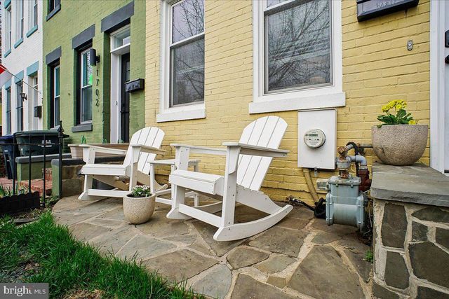 1704 A ST SE, Washington, DC 20003