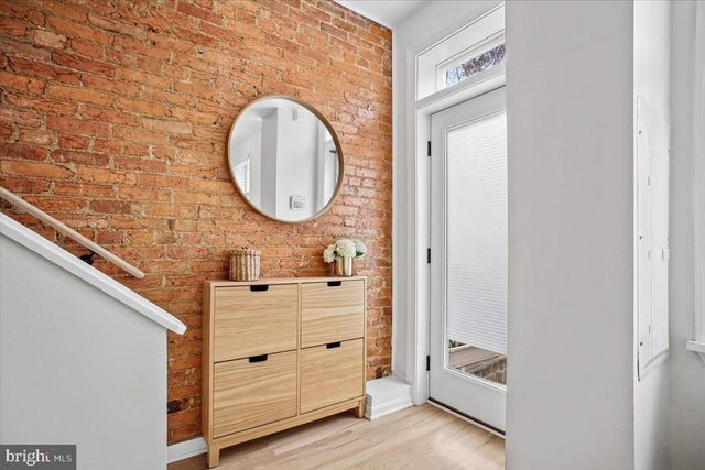 1704 A ST SE, Washington, DC 20003