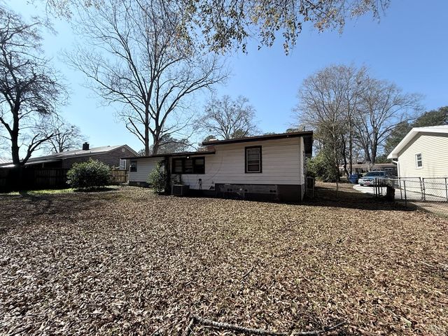 109 E Marion Drive, Dothan, AL 36301