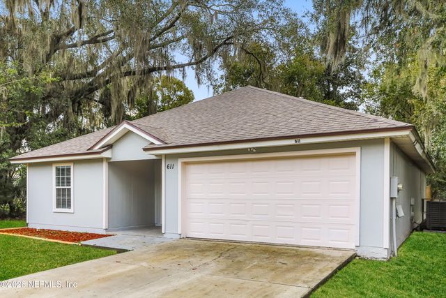 611 GUM Street, Green Cove Springs, FL 32043