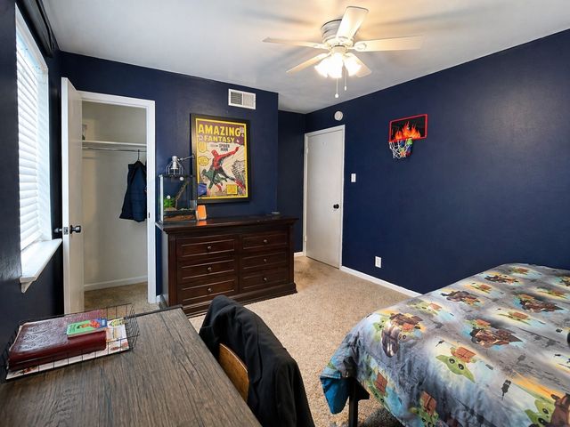 889 Jerry Lane, Bedford, TX 76022