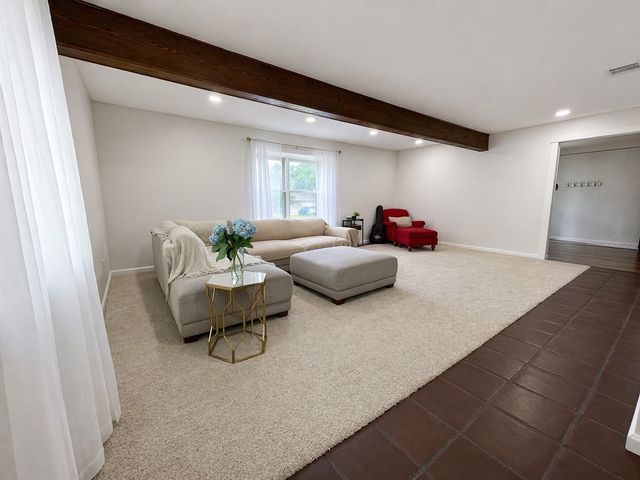 889 Jerry Lane, Bedford, TX 76022