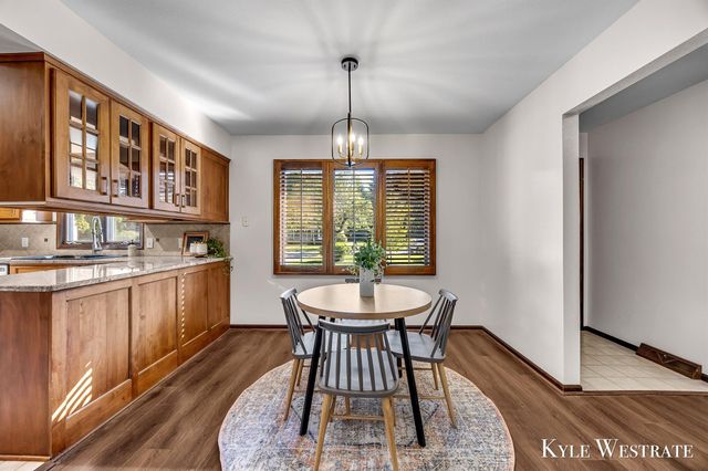 879 W 26th Street, Holland, MI 49423