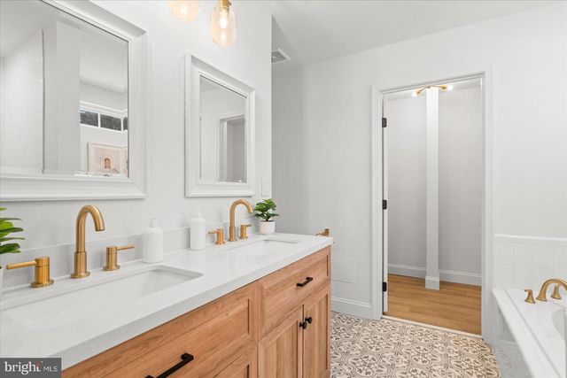 917 GLADWAY RD, Middle River, MD 21220