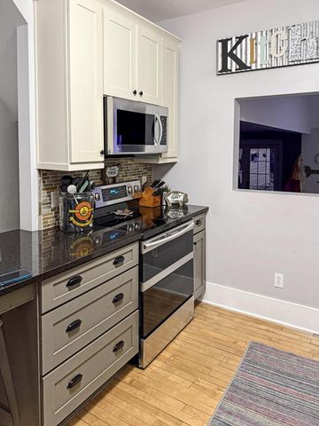 154 South ROAD, Kohler, WI 53044