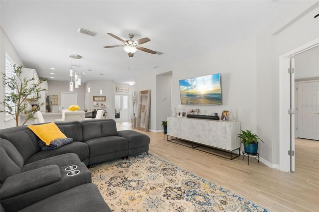 6017 AMBERLY DRIVE, Bradenton, FL 34208