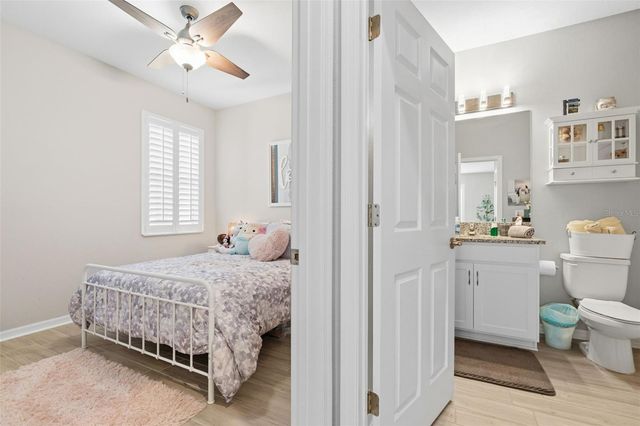 6017 AMBERLY DRIVE, Bradenton, FL 34208